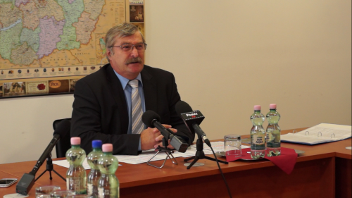 Hadházy Sándor országgyűlési képviselő sajtótájékoztatója az illegális bevándorlásról