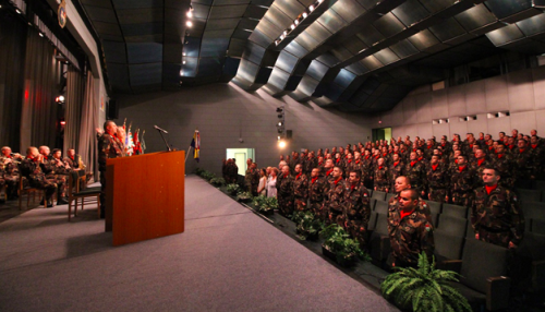 Honvédeskü az alapkiképzés végén