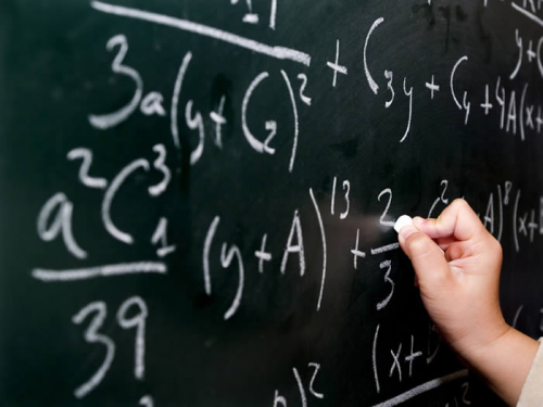 Matematika tanárt keres a Református Gimnázium